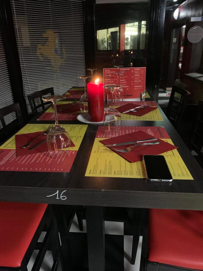 Hotel Le Cosy Pont-de-Cheruy Екстер'єр фото