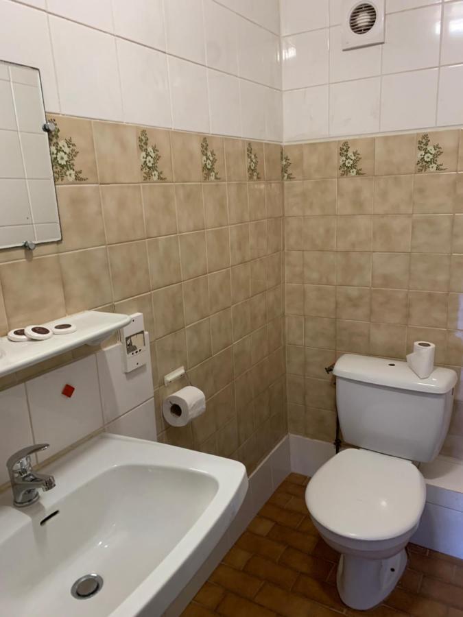 Hotel Le Cosy Pont-de-Cheruy Екстер'єр фото