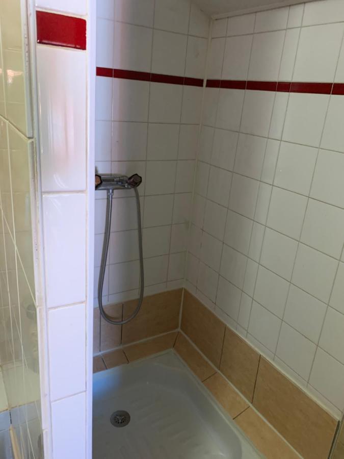 Hotel Le Cosy Pont-de-Cheruy Екстер'єр фото
